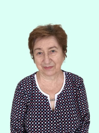 Музыкальный руководитель Лобко Галина Степановна.